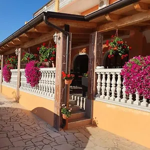 villa-nikolina-medulin.in-istria.net/